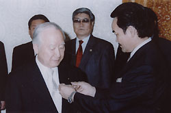 박용휘 소장 몽골 대통령으로부터 훈장